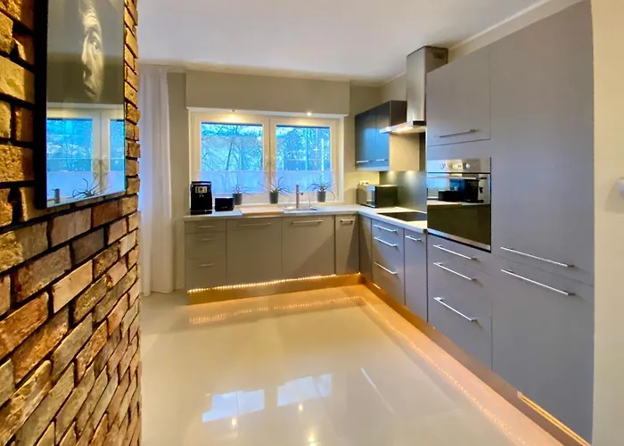 Yose - 160 M2 Na Wylacznosc * Poznan