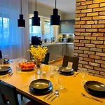 Yose - 160 M2 Na Wylacznosc 아파트 포즈난
